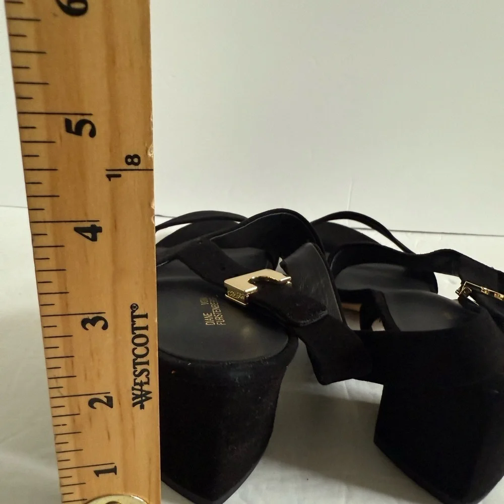 NWOT Diane Von Furstenberg Black Low Heel Block Sandals Size EU 40 US 10M